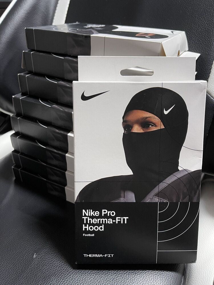 Nike Pro Therma-FIT Hood